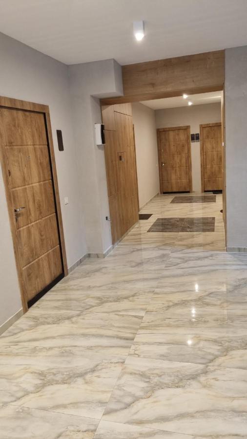 Apartment Coresi Luxury Sinuhe Residents For 4